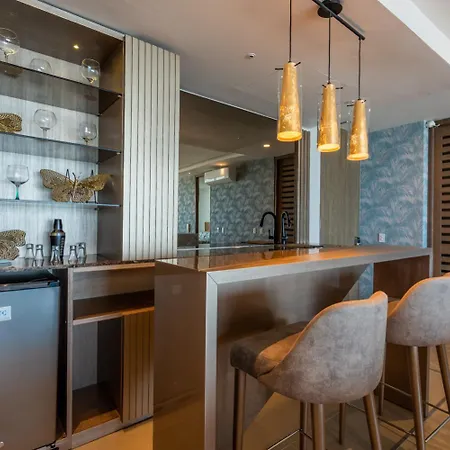 Luxury Vista Al Mar Apartamento *